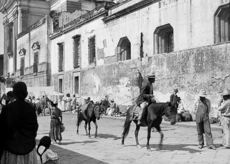 Latino street